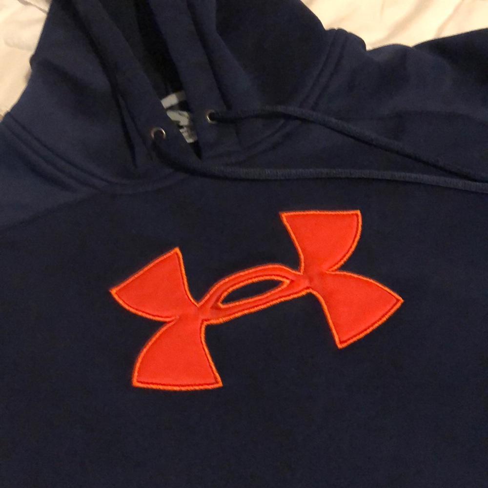 Under Armour Medium Hoodie Sweatshirt